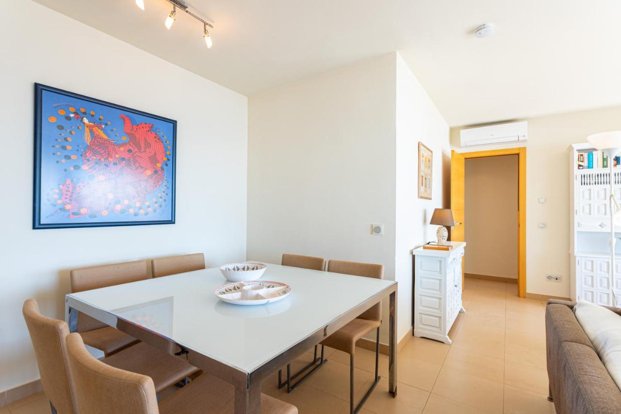 Charming Villa On The Seafront Marbella Eksteriør billede
