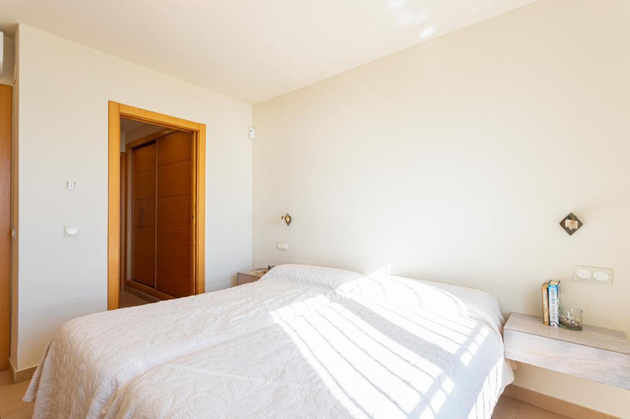 Charming Villa On The Seafront Marbella Eksteriør billede